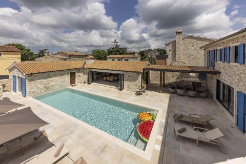 House Barat, Kanfanar, 1.561m2