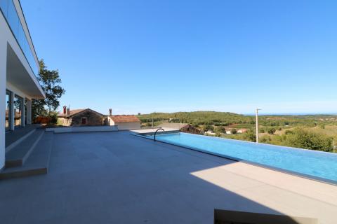 Huis Vižinada, 419m2