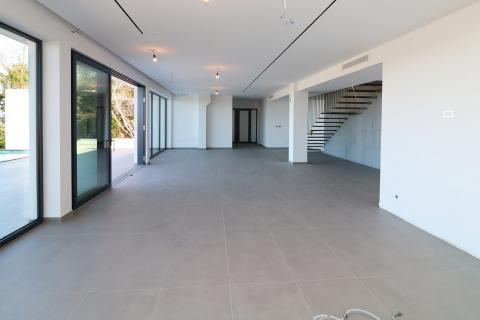 Huis Vižinada, 419m2