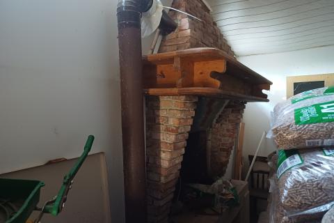 Istra, Marčana - gospodarski objekt na zemljištu od 12000 m2