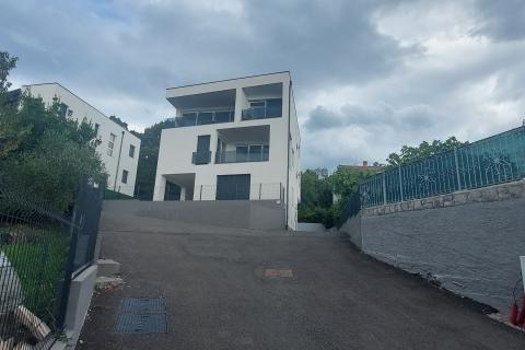 Flat/Appartement Pobri, Opatija - Okolica, 227m2
