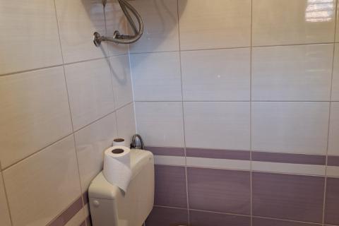 Draga Bašćanska - kuća u nizu 77,4m2, okućnica 29m2