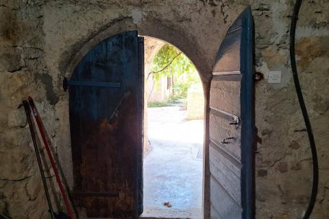 Draga Bašćanska - kuća u nizu 77,4m2, okućnica 29m2