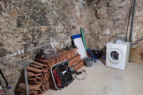 Draga Bašćanska - kuća u nizu 77,4m2, okućnica 29m2