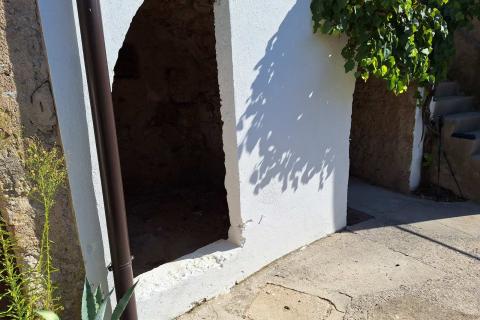 Draga Bašćanska - kuća u nizu 77,4m2, okućnica 29m2