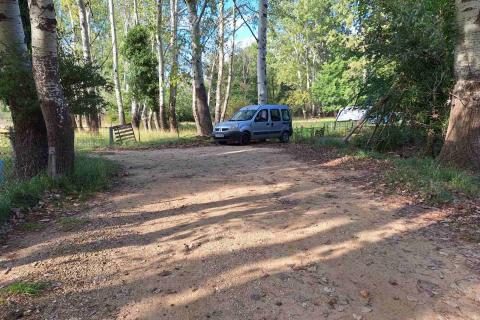 Baška - poljoprivredno zemljište 680m2, prilaz s autom