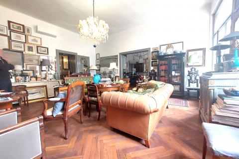 Zagreb, Donji Grad - građanski stan na drugom katu