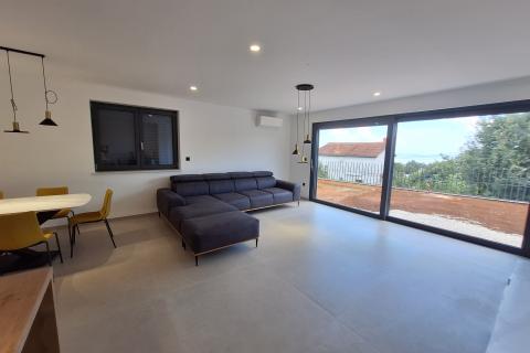 OPATIJA, Pobri - kuća u nizu za dugoročni najam