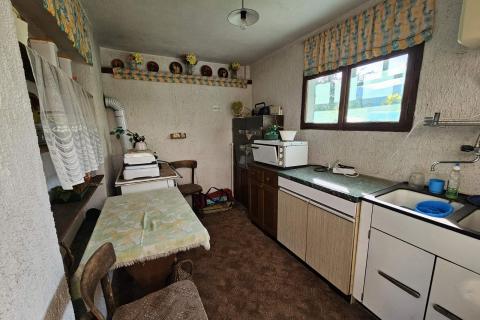 Useljiva dvojna kuća u Vrbovskom