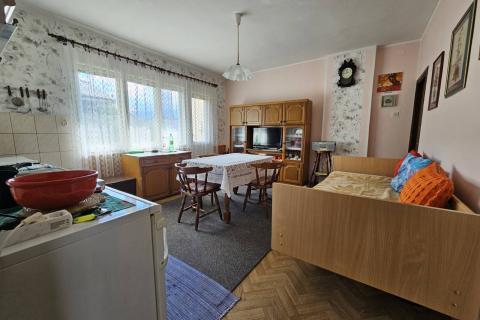 Useljiva dvojna kuća u Vrbovskom