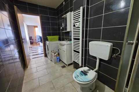 Hiša Vrbovsko, 260m2