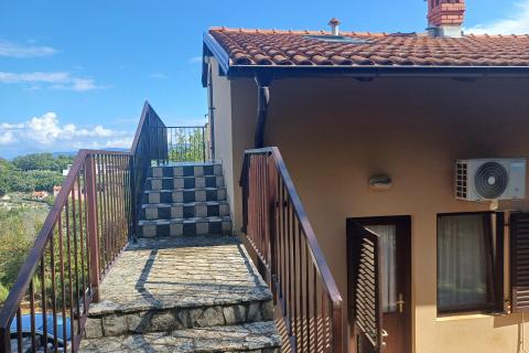 Istra, Sveta Marina - Labin, kuća sa pogledom na more