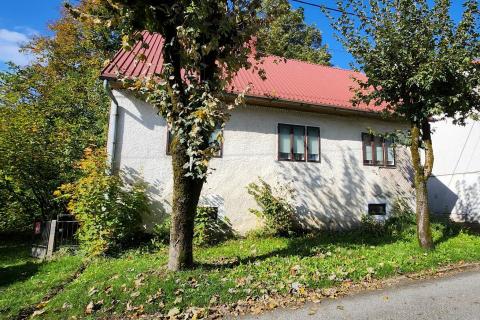 Hiša Ravna Gora, 260m2