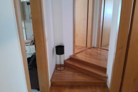 Istra,Valbandon,veliki stan u prizemlju sa terasama