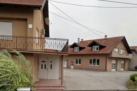 Дом Lukavec, Velika Gorica - Okolica, 760m2