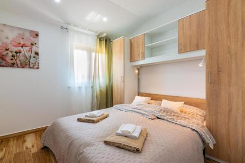 MATULJI, MUČIĆI - kuća s bazenom, dugoročno