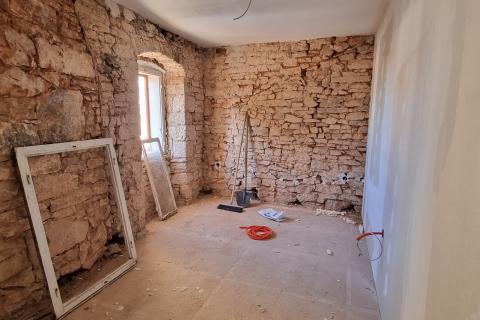 Istra, Krnica kuća za adaptaciju na odličnoj lokaciji