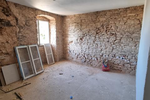 Istra, Krnica kuća za adaptaciju na odličnoj lokaciji