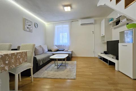 Istra, Brtonigla, autohtona kuća u nizu