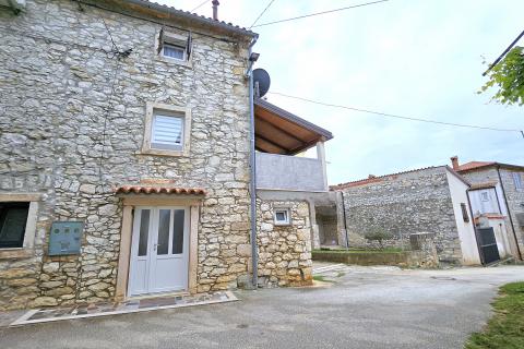 Istra, Brtonigla, autohtona kuća u nizu