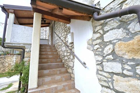 Istra, Brtonigla, autohtona kuća u nizu