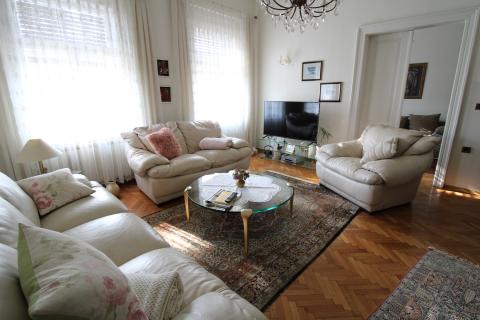 Дом Centar, Velika Gorica, 437m2