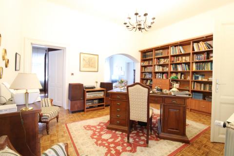 Дом Centar, Velika Gorica, 437m2