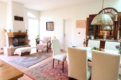 Дом Centar, Velika Gorica, 437m2