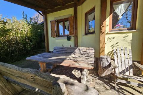 Hiša Stari Laz, Ravna Gora, 260m2