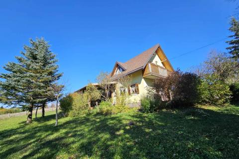 Hiša Stari Laz, Ravna Gora, 260m2