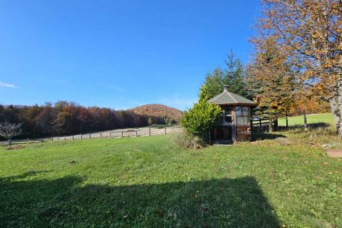 Hiša Stari Laz, Ravna Gora, 260m2