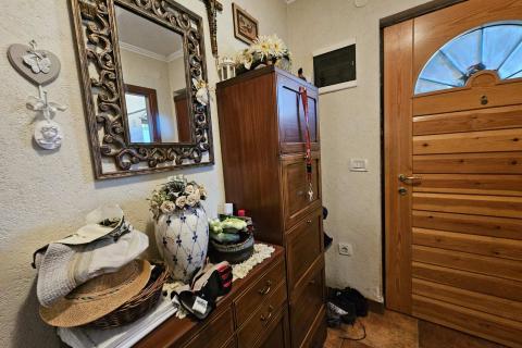 Hiša Stari Laz, Ravna Gora, 260m2