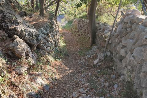 Baška - poljoprivredno  zemljište 293m2, pogled