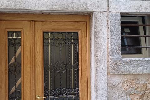 Vodnjan, stari grad, zgrada u nizu za obnovu