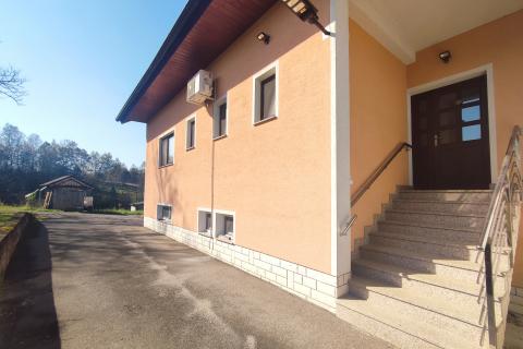 Lešće, kuća 319 m2, blizina toplica, pogled na Dobru