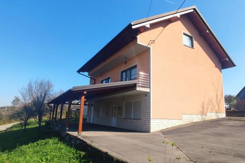 Lešće, kuća 319 m2, blizina toplica, pogled na Dobru