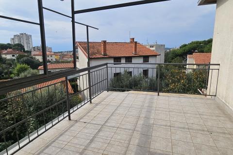 Flat/Appartement Vidikovac, Pula, 141,38m2