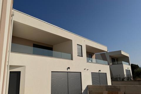 OPATIJA - kuća u nizu, novogradnja