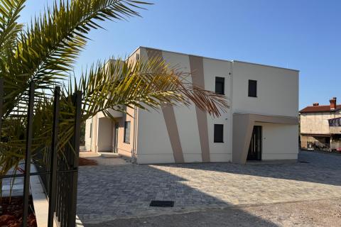 OPATIJA - kuća u nizu, novogradnja