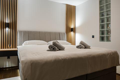 LOVRAN - centar - ugostiteljski obijekt - 79 m2