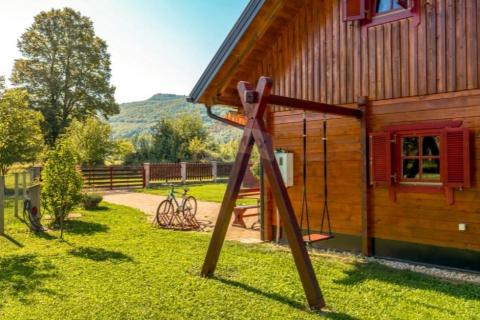 Ličko Lešće, Otočac - Incantevole Casa Indipendente in Vendita