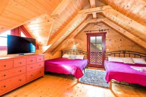 Ličko Lešće, Otočac - Incantevole Casa Indipendente in Vendita