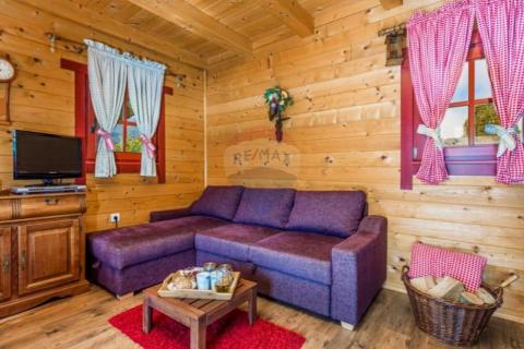 Ličko Lešće, Otočac - Charming Holiday House with Pool, 60m2