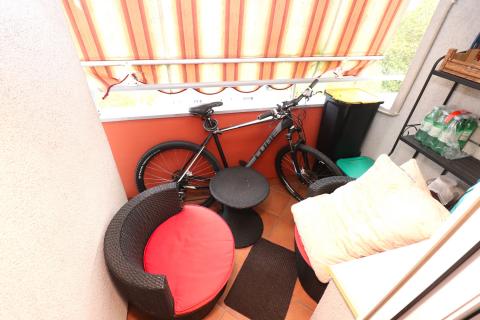 Zagreb, Svetice, prostrani stan s četiri sobe, 119m2