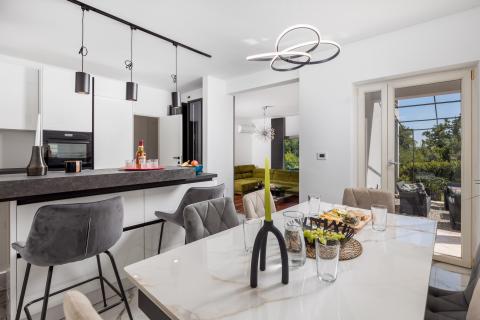 Hiša Bivio, Rijeka, 300m2