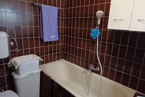 Istra, Pula centar-stambeno-poslovna zgrada