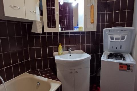 Istra, Pula centar-stambeno-poslovna zgrada