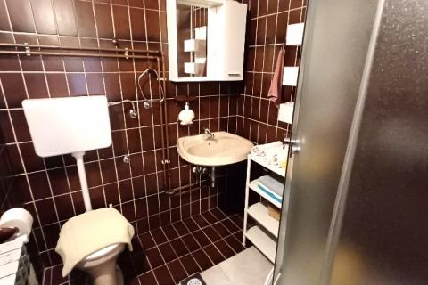 Istra, Pula centar-stambeno-poslovna zgrada