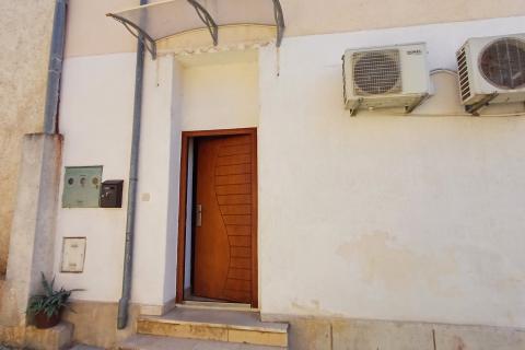 Istra, Pula centar-stambeno-poslovna zgrada