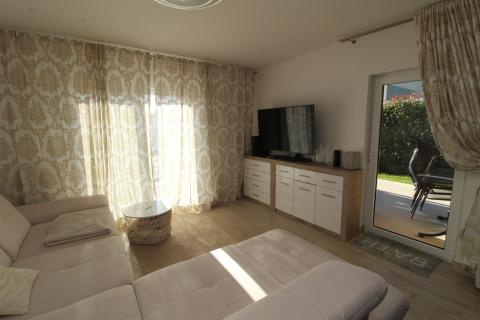 Istra, Novigrad- Kuća u okolici Novigrada 150 metara do mora